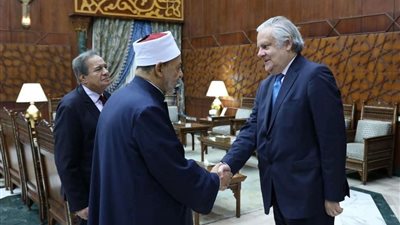سفير دولة بيرو في لقائه بشيخ الأزهر يثمن دور الأزهر في تعزيز السلام