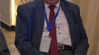 خبير نقل بحري يطالب بدراسة تجربة سنغافورة لتعظيم عائدات قناة السويس