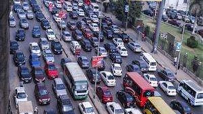 النشرة المرورية.. سيولة بحركة السيارات بمحاور وميادين القاهرة والجيزة