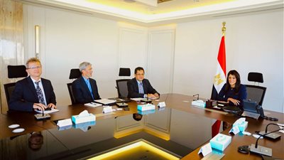 المشاط تلتقي وفد البنك الآسيوي للاستثمار في البنية التحتية (AIIB)