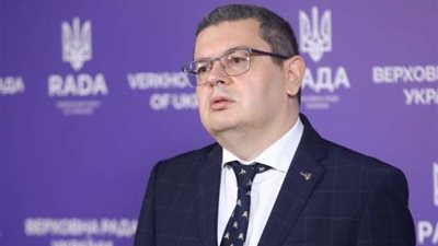 البرلمان الأوكراني: نحن بحاجة إلى بناء علاقات بنّاءة مع ترامب