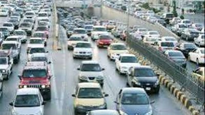 أعرف مناطق الزحمة.. كثافات مرورية عالية تشهدها محاور القاهرة والجيزة