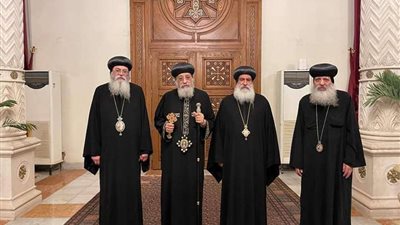 البابا تواضروس يستقبل الأنبا أبانوب في المقر البابوي