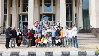 توعية شباب السويس بضوابط التواصل الاجتماعي في مبادرة بناء الإنسان