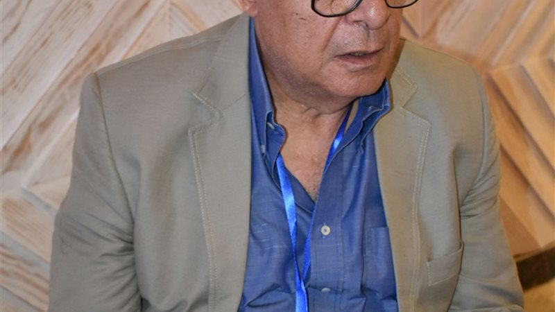 منير صادق