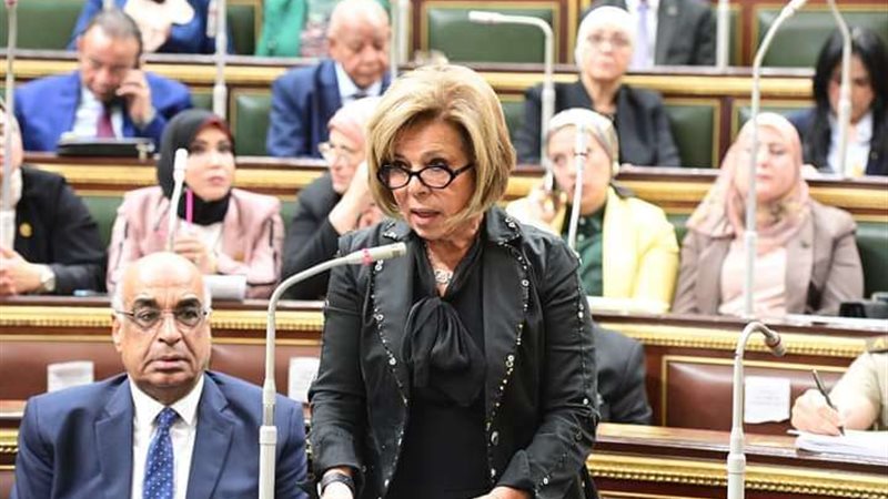 السفيرة مشيرة خطاب