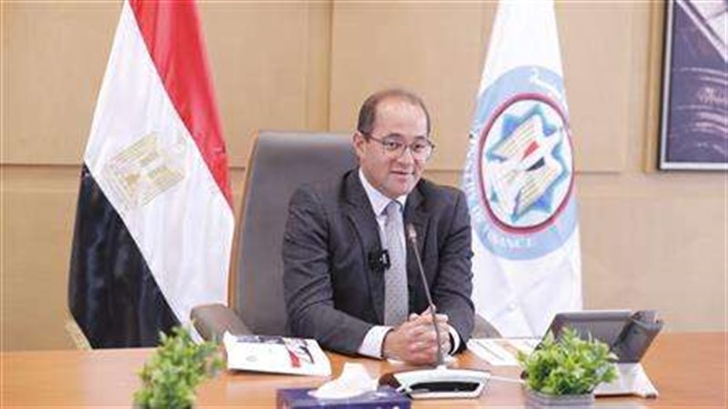 وزير المالية احمد