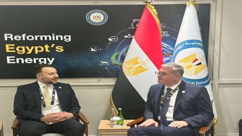 لقاء وزير البترول