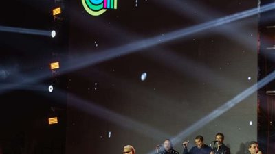 عمرو دياب يؤكّد استمرار التعاون مع 