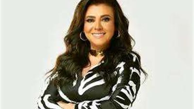 تعرف علي رسالة الفنانة نشوي مصطفي لشقيقه اللاعب محمد صلاح