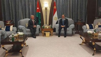 الرئيس السيسى يلتقى العاهل الأردنى على هامش القمة العربية الإسلامية بالرياض