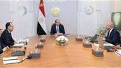 الرئيس السيسي يعقد اجتماعا لمناقشة مستجدات العمل في عدد من الملفات التنموية