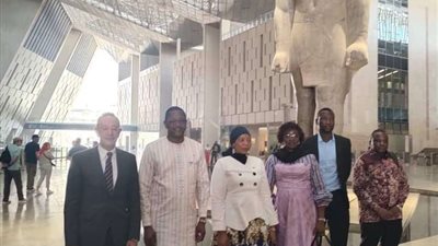 المتحف المصرى الكبير يستقبل وزير خارجية بوركينافاسو وعمدة طوكيو