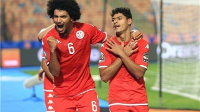 صادق محمود يفوز بجائزة رجل مباراة تونس وليبيا في دورة شمال إفريقيا