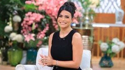 أسماء جلال تطلق حملة 