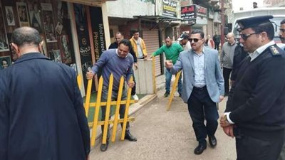 رفع 821 إشغال مخالف خلال حملة مكبرة بكوم حمادة