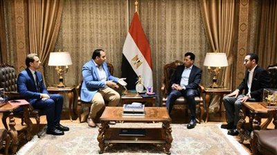 وزير الشباب والرياضة يكرم مصطفى السيد أفضل مخترع عالمي في مجال الطاقة