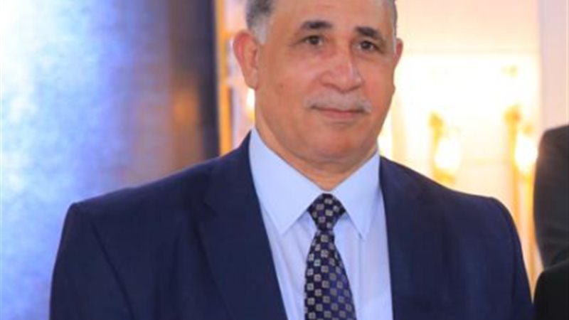 نقيب المحامين