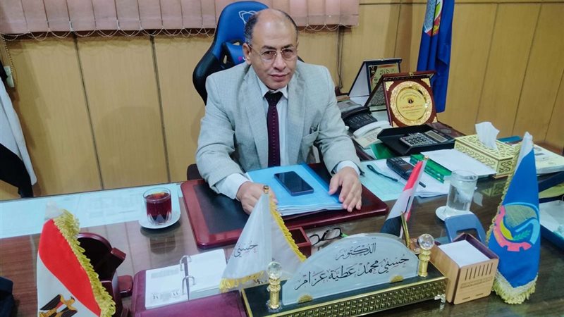 الدكتور حسنى عطية