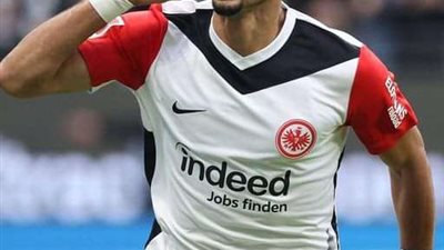 مرموش في مُهمّة صعبة الليلة… موعد مباراة آينتراخت فرانكفورت أمام لايبزيج