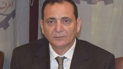 استقرار الأوضاع الاقتصادية .. الزيني يكشف أسباب انخفاض أسعار حديد التسليح