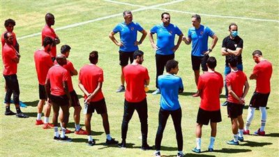 بعثة الأهلي تطير إلى جنوب أفريقيا استعدادا لمواجهة أورلاندو
