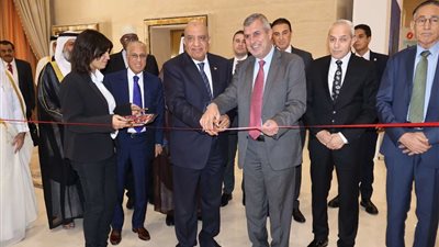 وزير الكهرباء يفتتح معرض الصناعة المصرية للمهمات الكهربائية