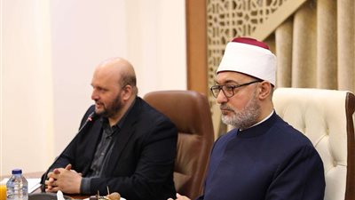 مفتي الجمهورية يعقد جلسة حوارية لاستعراض رؤية دار الإفتاء واستراتيجيتها المستقبلية