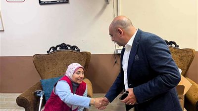 بالصور.. تنظيم قافلة طبية وغذائية مجانية بمؤسسة 