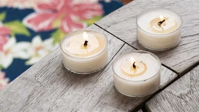 خبراء يُحذّرون من مخاطر الشموع المُعطّرة على الصحة..أكثر ضررًا من السجائر