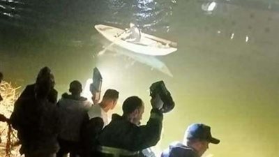 انتشال جثث 4 ركاب في حادث سقوط ميكروباص بترعة الإبراهيمية بأسيوط