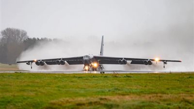 الولايات المتحدة تقصف معاقل داعش في سوريا بعد سقوط نظام الأسد