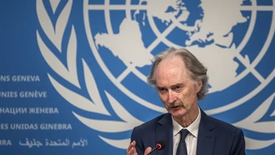 المبعوث الأممي إلى سوريا يحذر إسرائيل من استمرار الغارات الجوية والغزو البري لسوريا