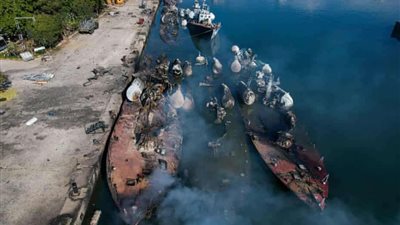 إسرائيل تدمر الأسطول السوري وتخطط لإقامة 