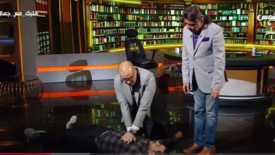 عملية انعاش قلب على الهواء.. جمال شعبان يوضح.. فيديو