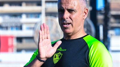 جوميز يغادر الزمالك بعد جلسة وداع مع لاعبي الفريق