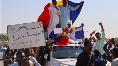 انسحاب القوات الفرنسية من تشاد.. نهاية حقبة من النفوذ في إفريقيا