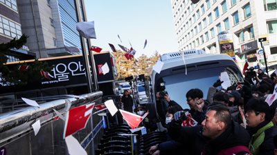 رئيس كوريا الجنوبية مُنع من مغادرة البلاد بعد اتهام حزبه بـ 