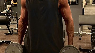 بصورة من صالة الرياضه .. العوضي يحتفل بعيد ميلاده علي طريقته الخاصه