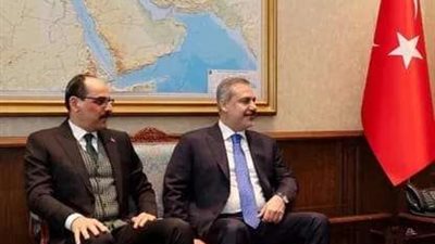 وفد تركي قطري رفيع في دمشق لتعزيز الانخراط السياسي والاقتصادي لسوريا دوليًا