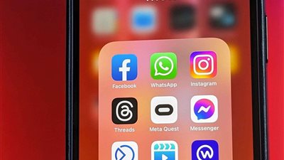 عطل فني يضرب منصات التواصل الاجتماعي.. خبير تكنولوجيا يكشف التفاصيل