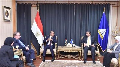 وزير العمل يحذر المواطنين: 