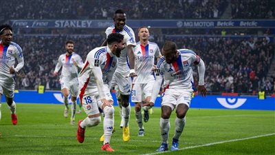 ليون يخطف فوزاً على أرضه أمام آينتراخت في الدوري الأوروبي