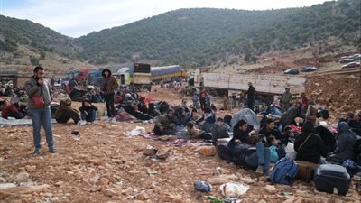 على الحدود السورية اللبنانية: بين العودة إلى الوطن والهروب من المجهول