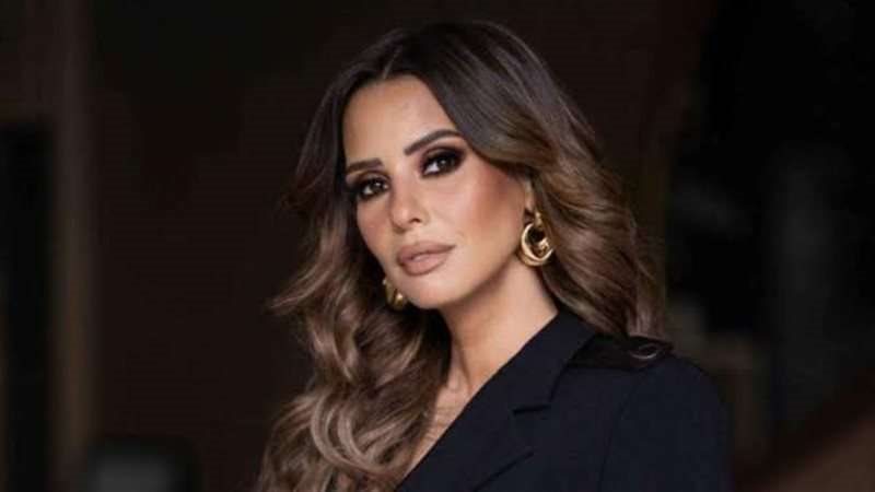 الفنانة إيمان العاصي