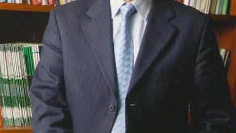 الدكتور أحمد السيد