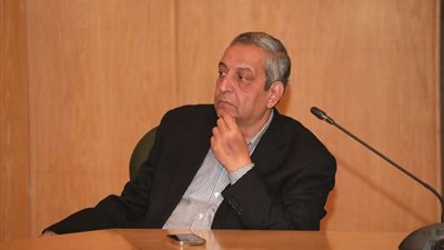 نقيب الصحفيين الأسبق: المهنة تحتاج مزيدًا من الهوامش الديمقراطية