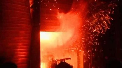 اندلاع حريق داخل شقة سكنية بالمنيل ووفاة طفلين