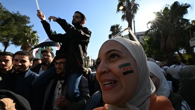 سوريا بعد التحول.. بين التحديات الداخلية والصراعات الإقليمية