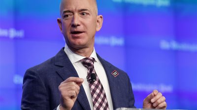 سباق ضد الزمن: هل يمكن للنمو الاقتصادي أن ينقذ أمريكا من ديونها؟